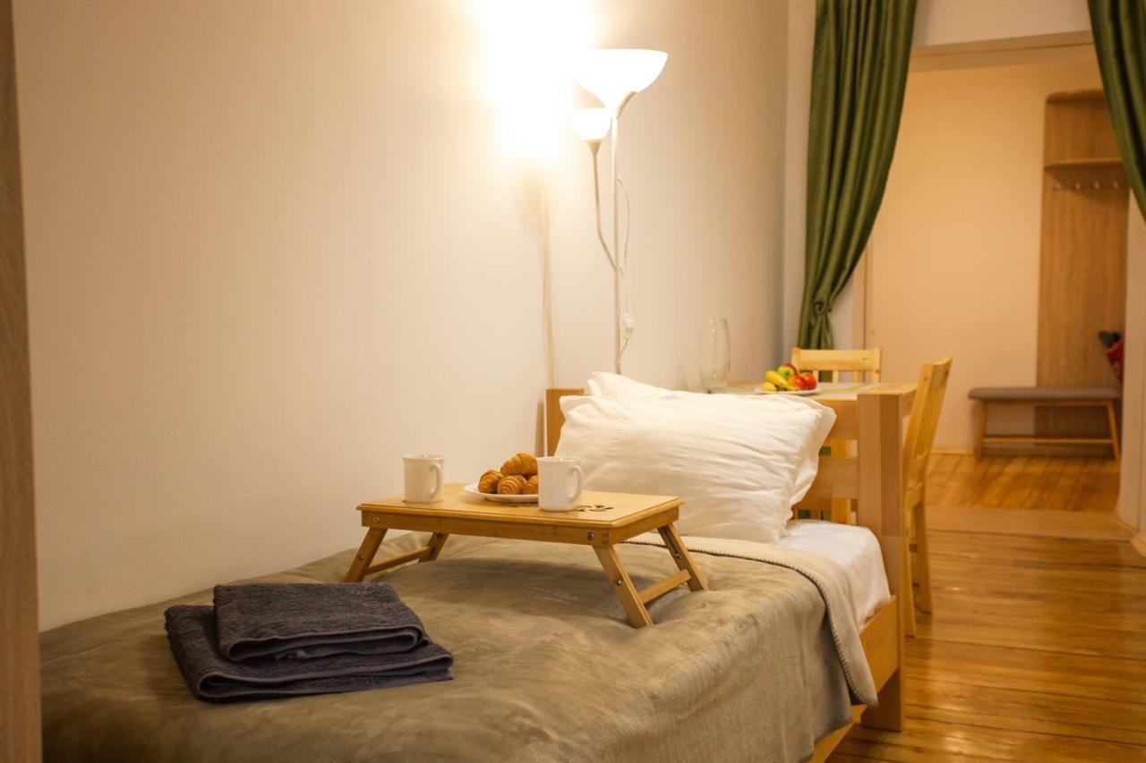 Peaceful studio on Rynok Square Leopoli Esterno foto
